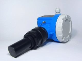 Ультразвуковий датчик рівня Endress+Hauser Prosonic M FMU40