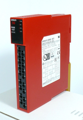 Omron G9SE-401 24VDC
