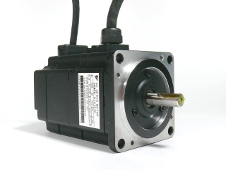 Серводвигун Yaskawa SGMPH-01A1E4C