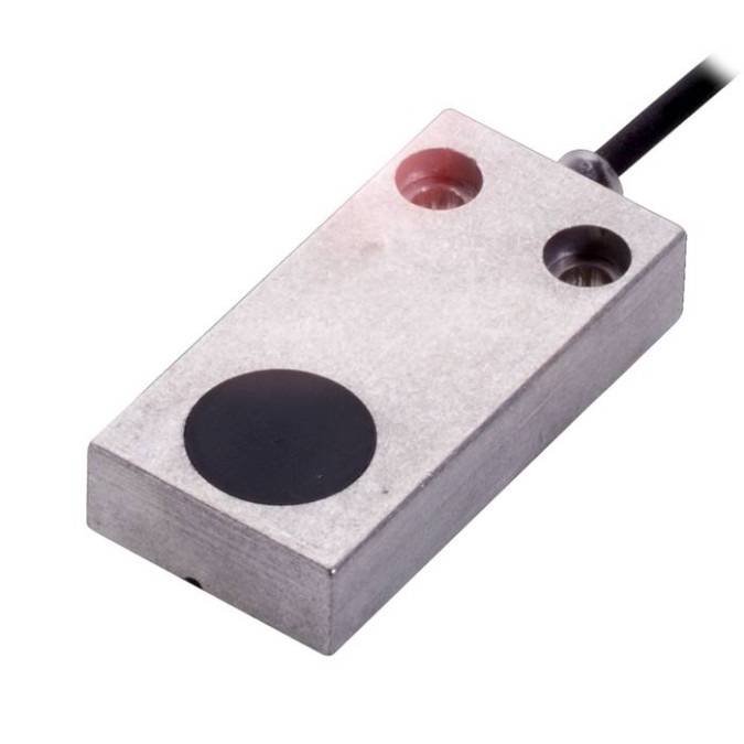 Індуктивний датчик Balluff BES0341
