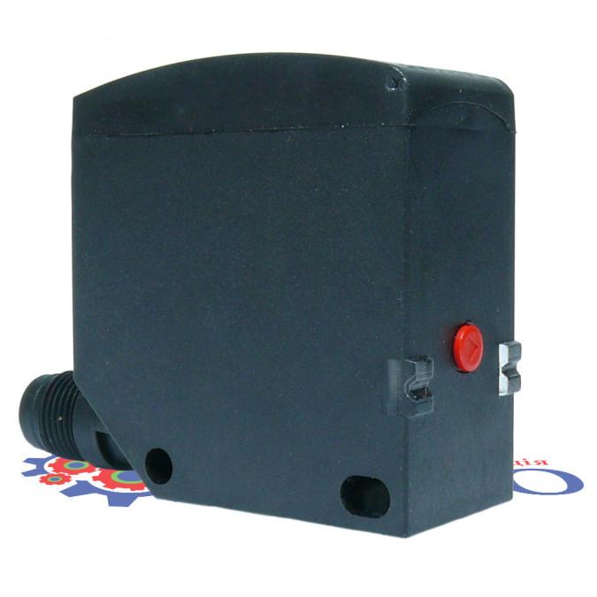 Оптичний датчик Balluff BOS01FN