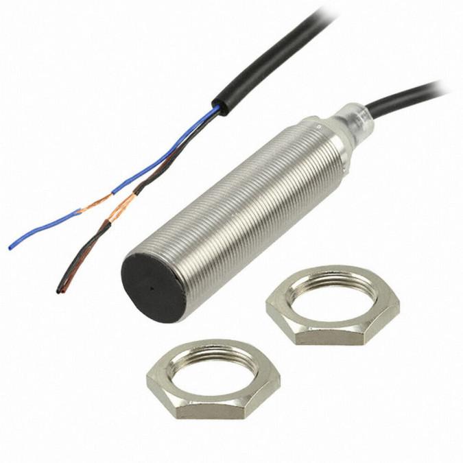 Індуктивний датчик Omron E2B-M18LS08-WP-B1 2M