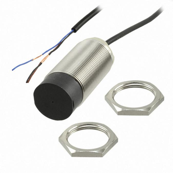 Індуктивний датчик Omron E2B-M30LN30-WP-B1 2M