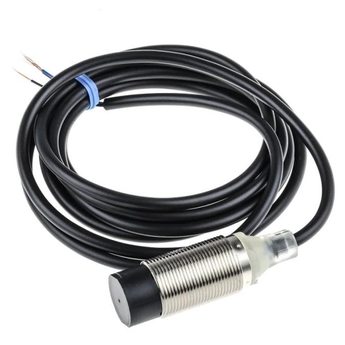 Індуктивний датчик Omron E2B-M18KN16-WP-C1 2M