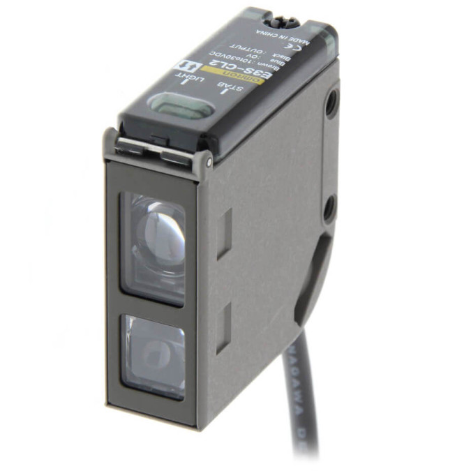 Оптичний датчик Omron E3S-CL2 2M